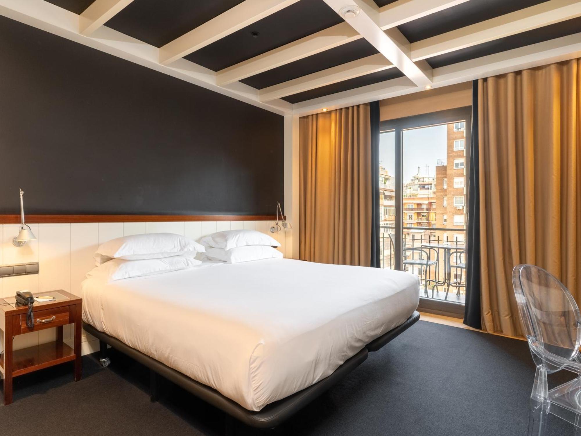 Hotel U232